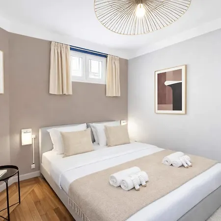 Montparnasse Apartment