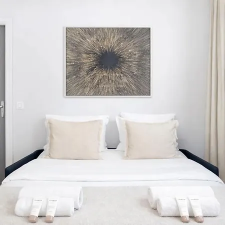 Montparnasse Apartment *
