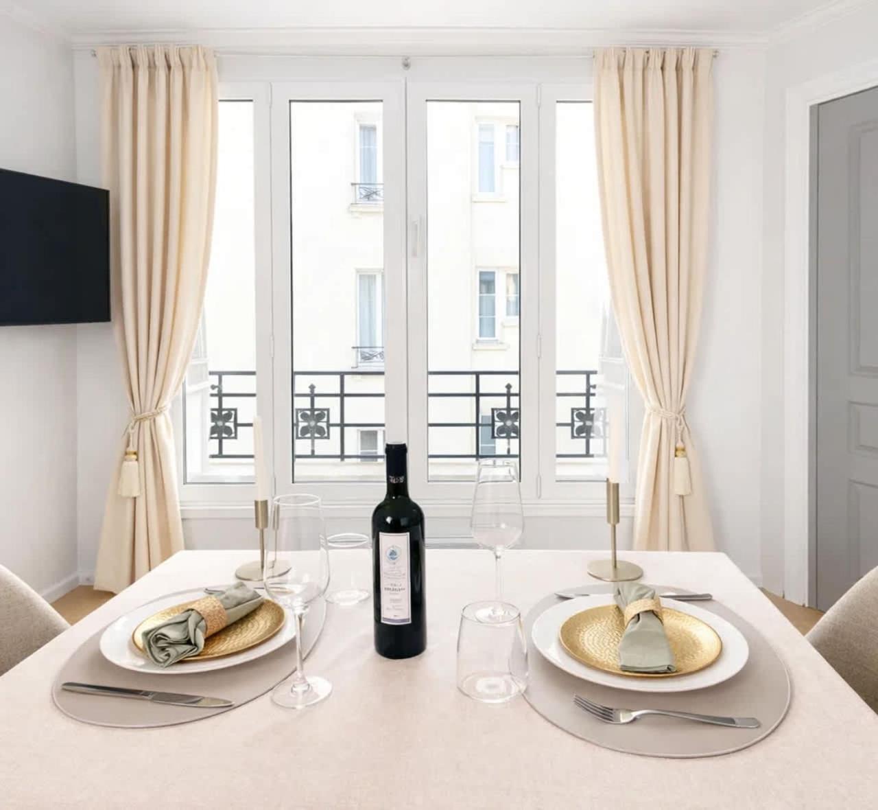 Montparnasse Apartment Paris