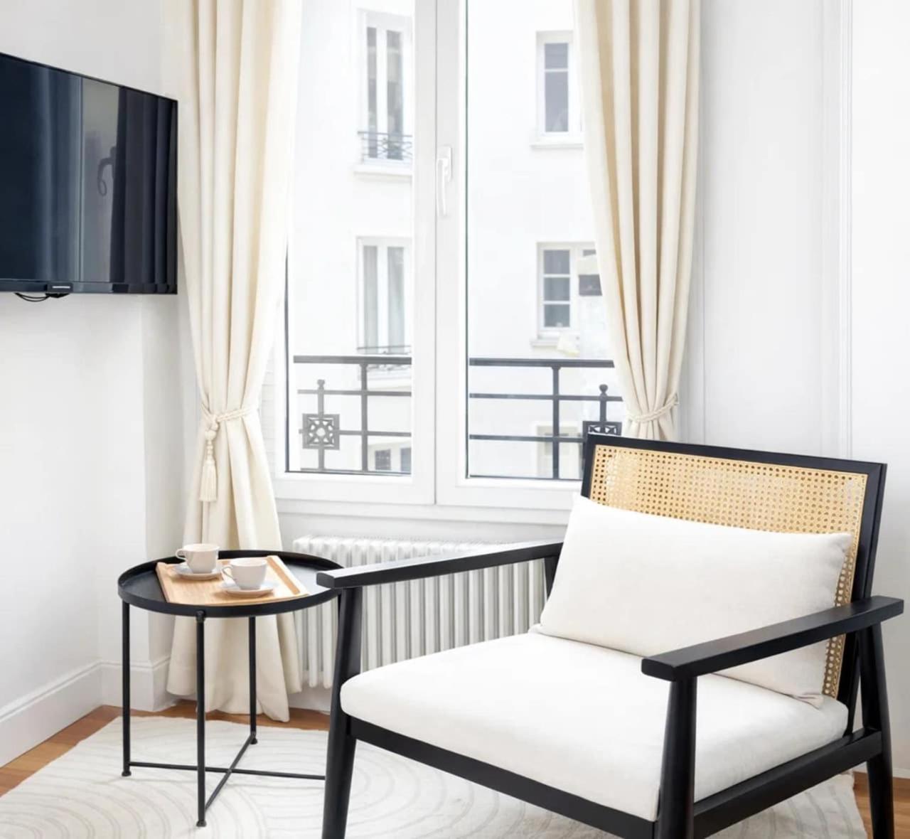 Montparnasse Apartment